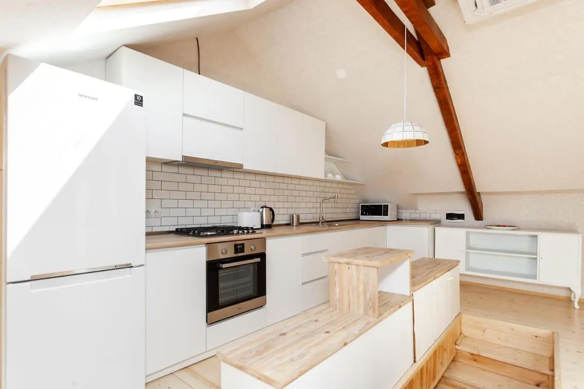Cozy One Bedroom Apartment In The Heart Of تبليسي